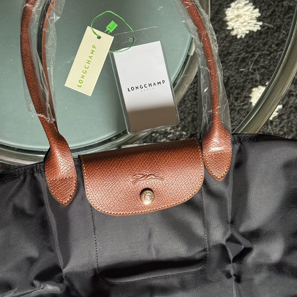 Medium Longchamp bag